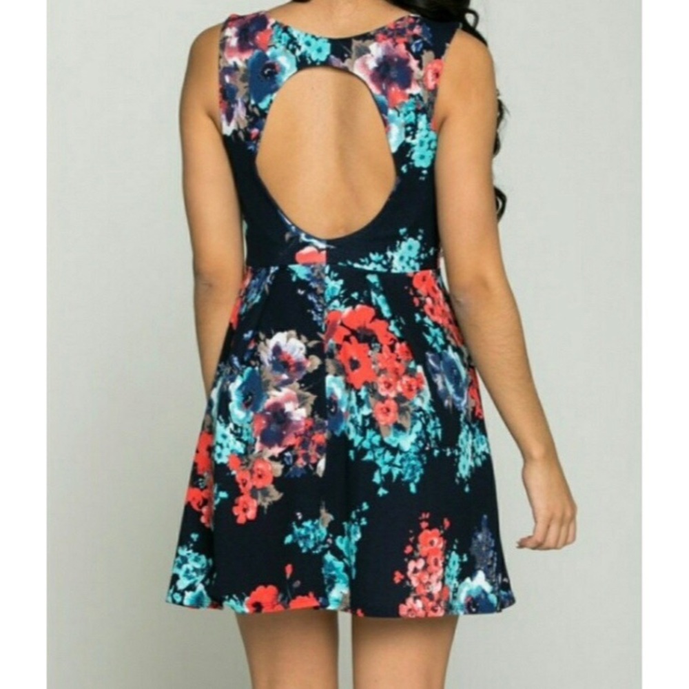 La Scala Women’s Navy Floral Print Mini Dress